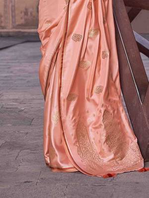 peach woven design zari saree 4