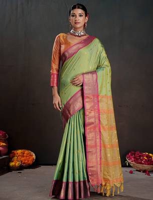 light_lime woven design zari silk blend handloom banarasi saree 2