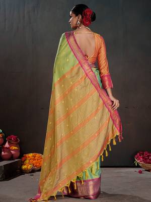 light_lime woven design zari silk blend handloom banarasi saree 3