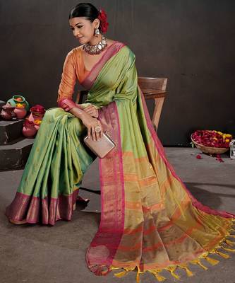 light_lime woven design zari silk blend handloom banarasi saree 5
