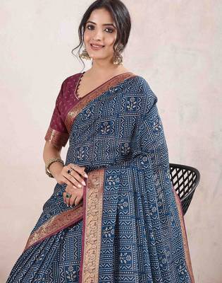 blue dabu pure crepe dabu saree 2