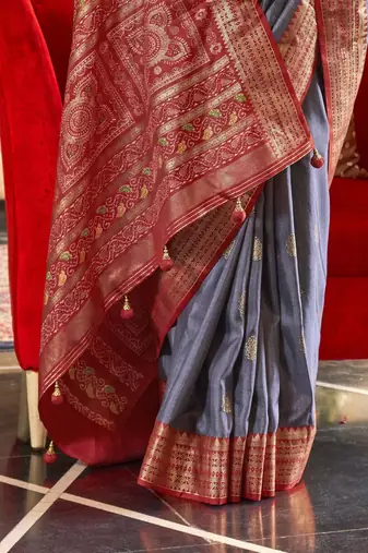 grey woven design zari silk blend handloom patola saree