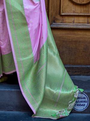 mauve woven design zari banarasi saree 5