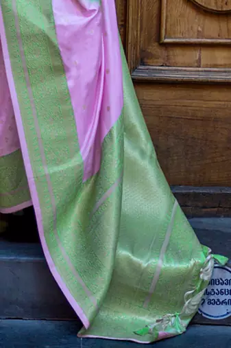 mauve woven design zari banarasi saree