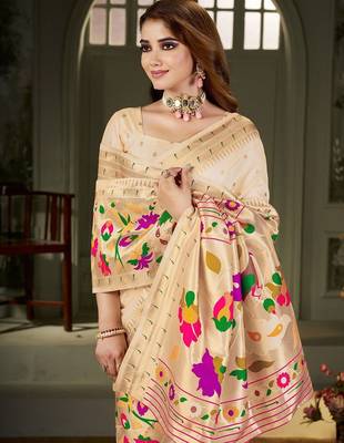 white woven design zari kanjeevaram saree 5