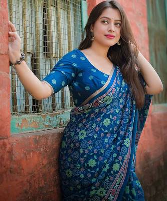 teal floral saree 4