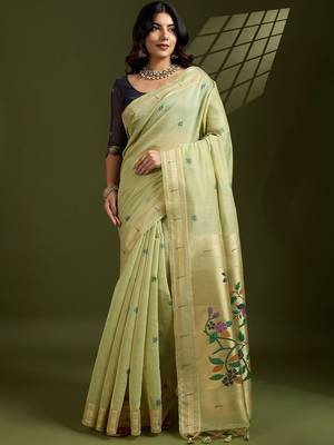light_lime floral woven design zari paithani saree 1