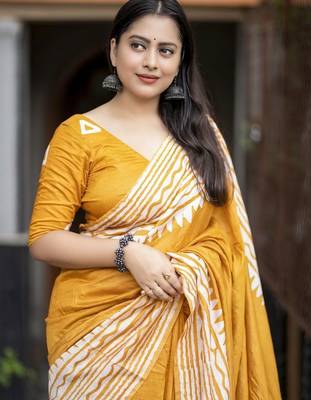 yellow batik print cotton saree with blouse 3