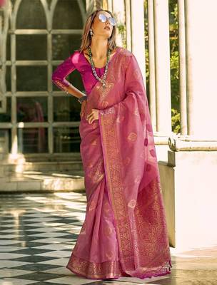 pink women woven design zari silk blend kanjeevaram saree 1