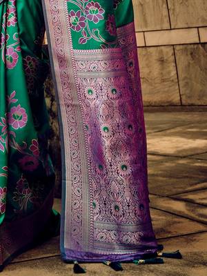 green ethnic motifs woven design zari satin banarasi saree 5