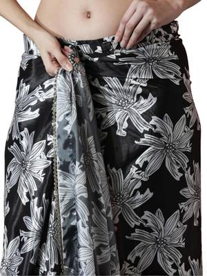 black floral silk blend designer saree 5
