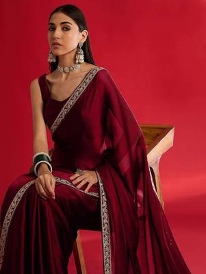 maroon embroidered satin saree 4