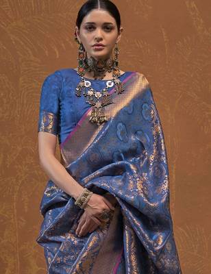navy_blue woven design zari silk blend kanjeevaram saree with matching blouse 4