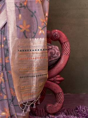 lavender ethnic motifs zari silk blend banarasi saree 5