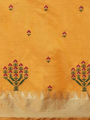 yellow ethnic motifs embroidered silk cotton banarasi saree 5