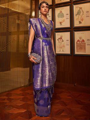 navy_blue women navy blue & gold woven design zari silk blend banarasi saree with matching blouse 2