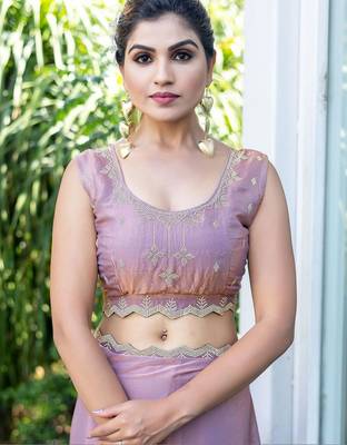 lavender embroidered satin saree 5