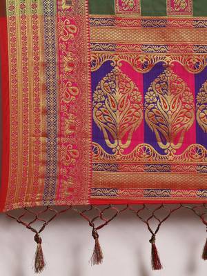 green green & pink silk blend woven design patola saree 4