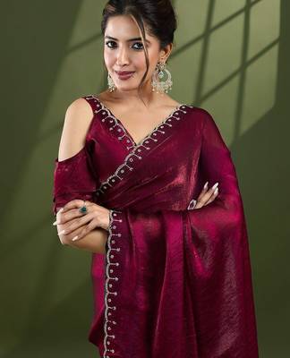 magenta embellished beads and stones silk blend designer saree 5