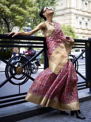 pink pink & gold-toned ethnic motifs printed organza sungudi saree 2