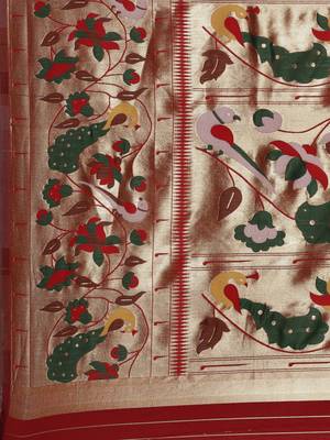 green green woven design silk blend paithani saree 4
