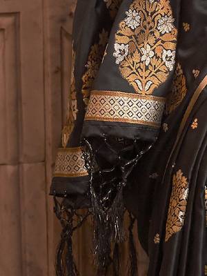 black black & gold-toned ethnic motifs zari silk blend banarasi saree 4