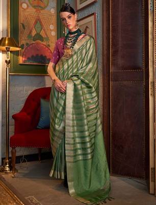 green striped zari banarasi saree 1
