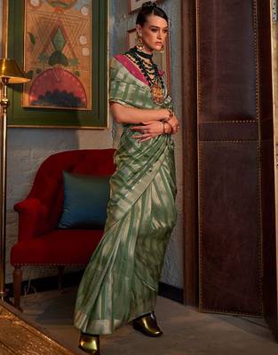 green striped zari banarasi saree 2