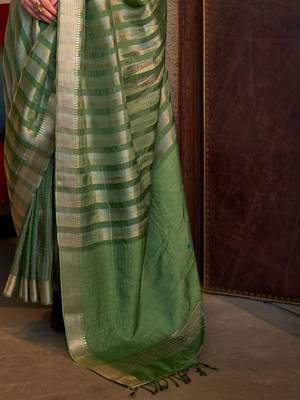 green striped zari banarasi saree 5