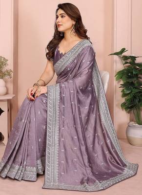 lavender ethnic motifs embroidered saree with blouse piece 4