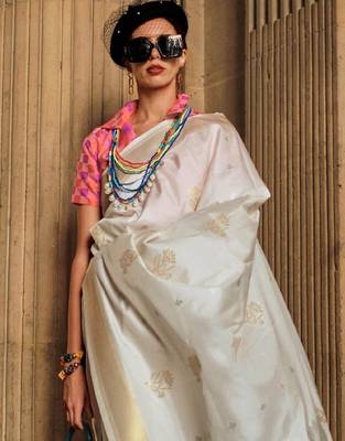 off_white off white pink floral woven design zari silk banarasi saree 2