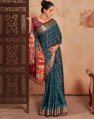Violet red floral embroidered pure chiffon saree 3