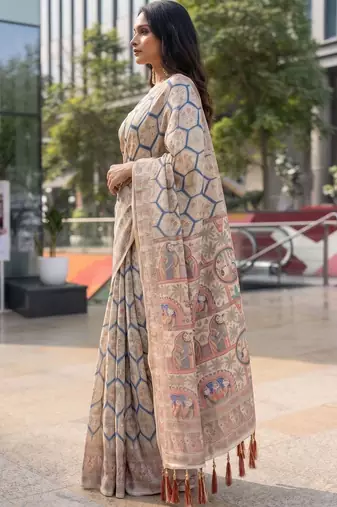 beige ethnic motifs printed pure cotton saree