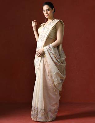 Pink embroidered ethnic motifs sequinned net saree 3