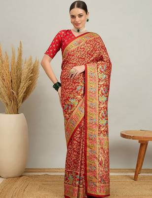 Green green & golden ethnic motifs zari silk blend paithani saree 2