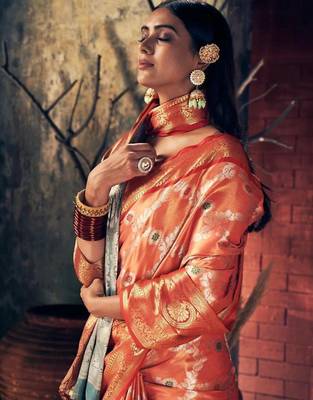 Peach peach-coloured & red floral zari silk blend banarasi saree 1