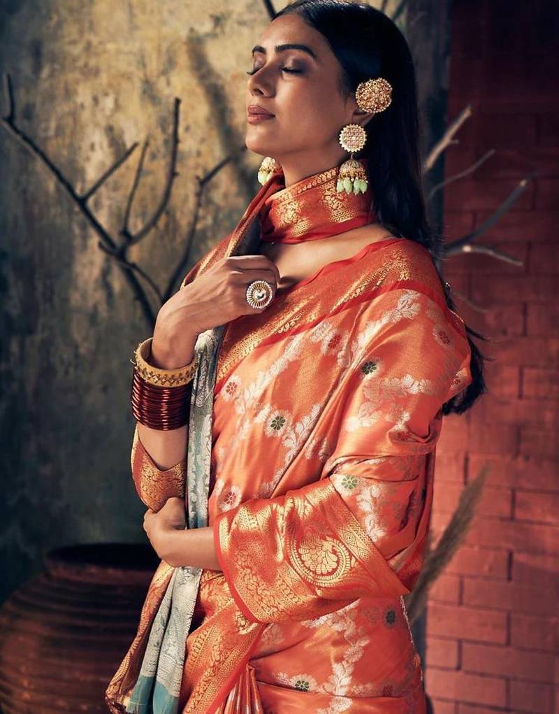 Peach peach-coloured & red floral zari silk blend banarasi saree