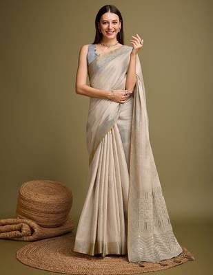 Green bandhani printed embroidered zari saree 5