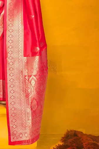 pink bagh woven design zari banarasi saree