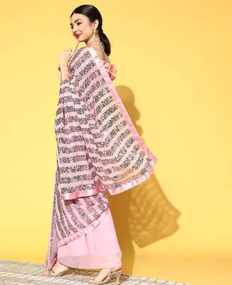 pink women embellished saree with solid border 4