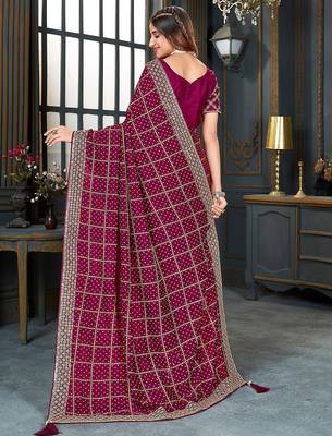 magenta bandhani embroidered silk blend saree 3