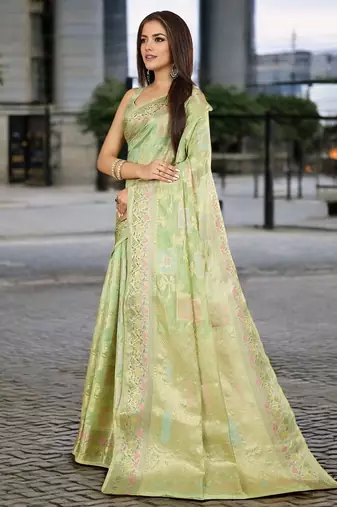 Pink pink & gold-toned floral zari silk blend paithani saree