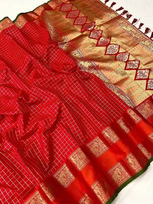 Red red & gold-toned floral zari silk blend paithani saree 3