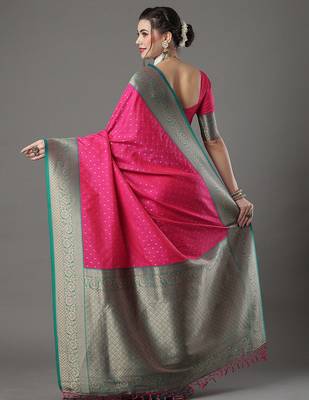 Red red & green woven design zari silk blend saree 3