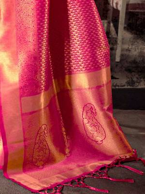 pink pink & golden ethnic motifs zari silk blend kanjeevaram saree 3