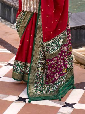 red red & green woven design zari silk blend saree 3