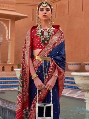 Maroon maroon & gold-toned floral zari silk blend paithani saree 2