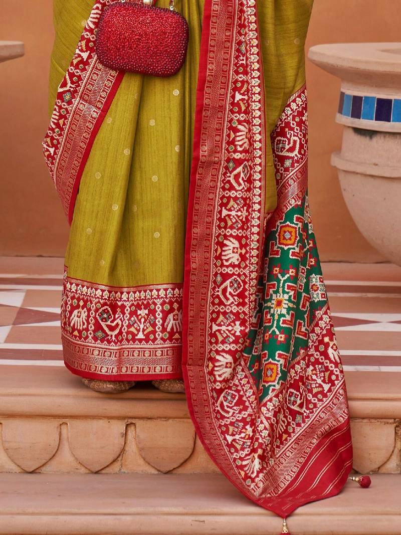 Grey grey & pink floral zari silk blend paithani saree