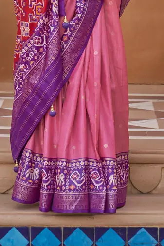 pink pink & purple ethnic motifs woven design saree
