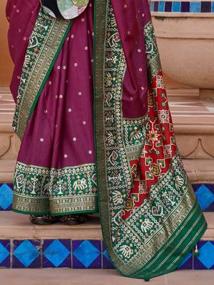 purple purple & green woven design zari silk blend saree 3